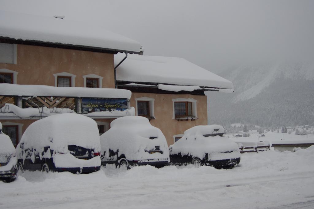 Alpin-Sportiv Apartment Lermoos Room photo