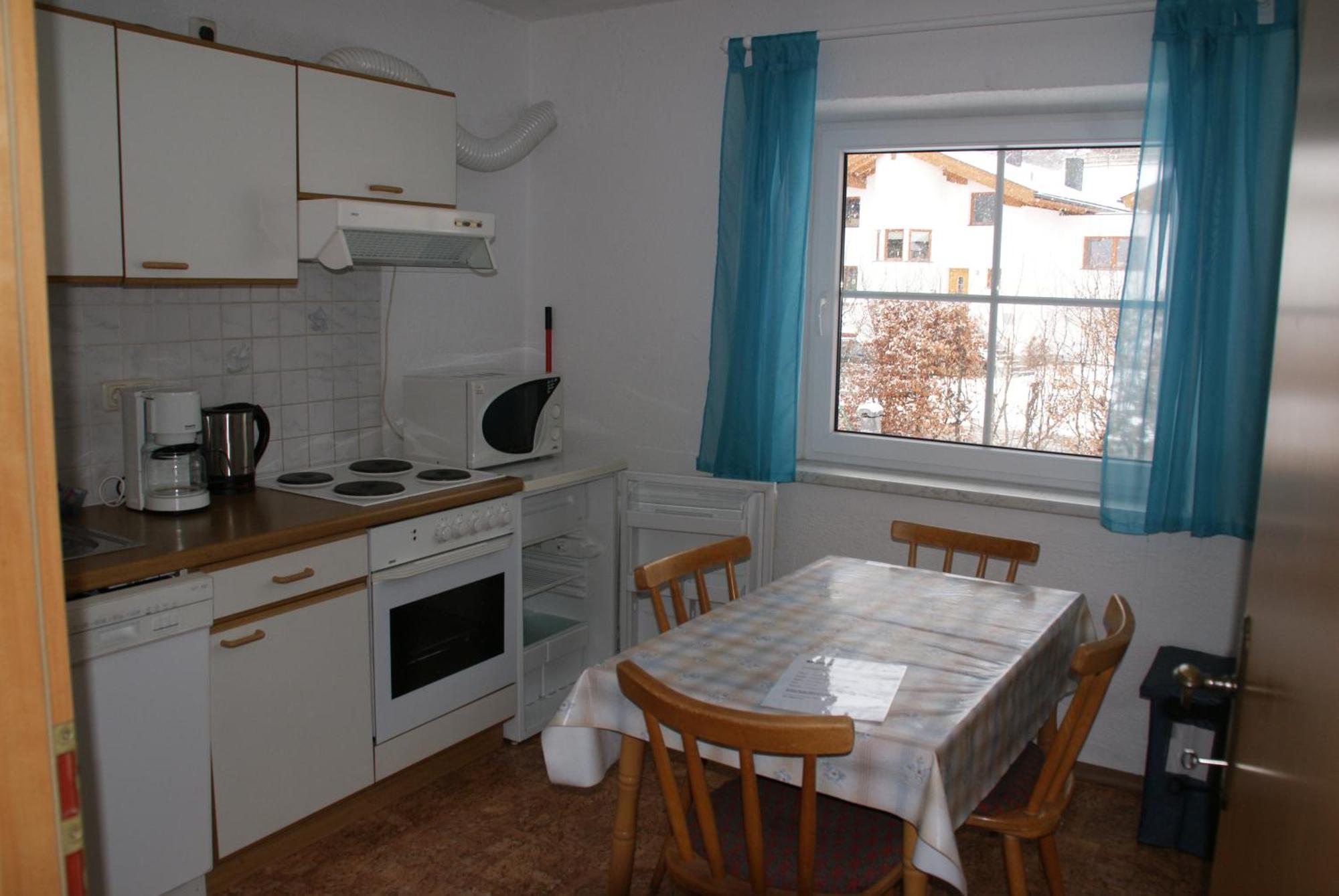 Alpin-Sportiv Apartment Lermoos Exterior photo